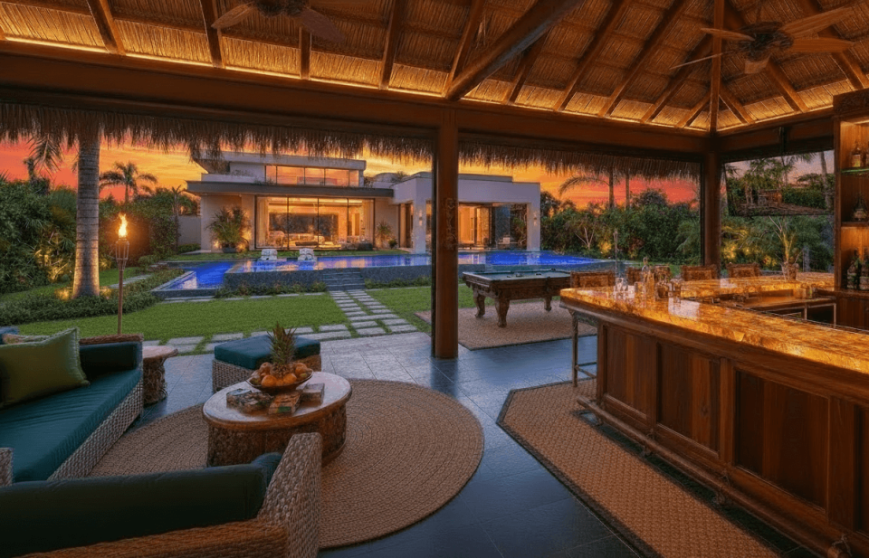 Palm Thatched Roof Tiki Huts