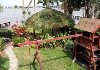 Cost to build a tiki hut or tiki bar?